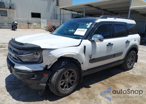 2022 Ford Bronco Sport Big Bend z USA, uszkodzony, nr VIN 3FMCR9B63NRE32433